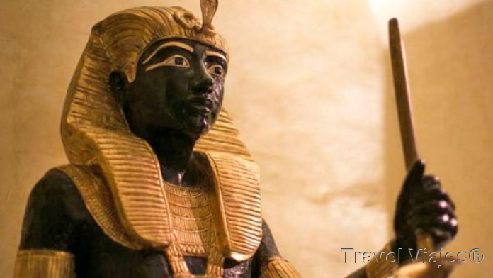 ¿Cuánto cuesta viajar a Egipto desde Perú?