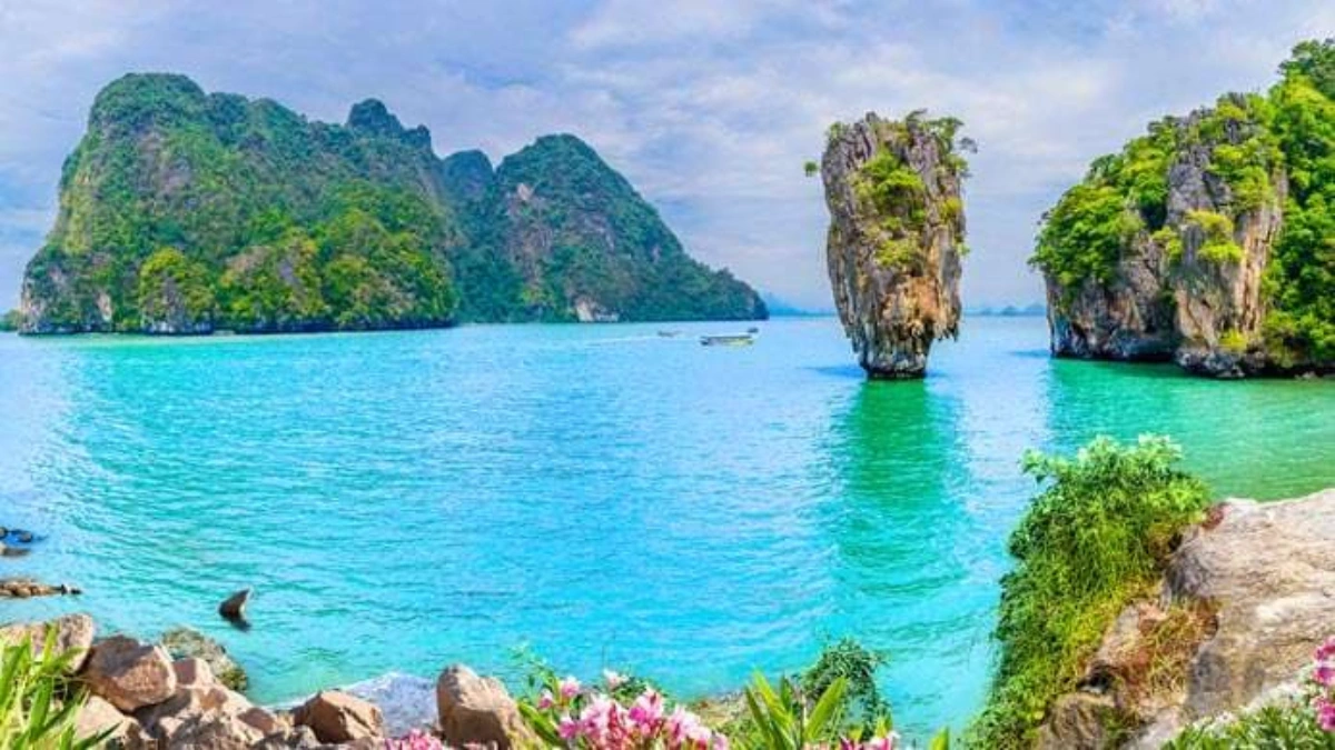 Palacios y Playa de Tailandia