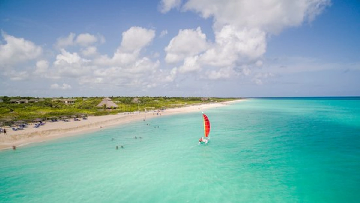 Cuba Tres Destinos: Habana, Cayo Santa María y Varadero
