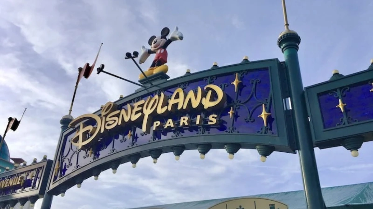 Londres, Paises Bajos, el Rin y Paris visitando Disneyland Paris